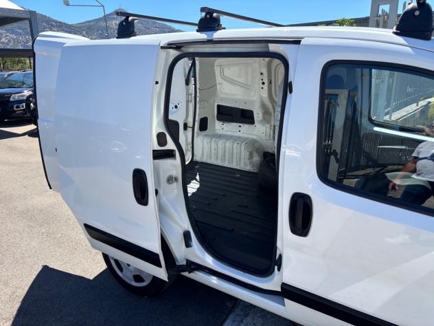 Fiat Fiorino 1.3 MJT 95CV Cargo Adventure - Foto 10