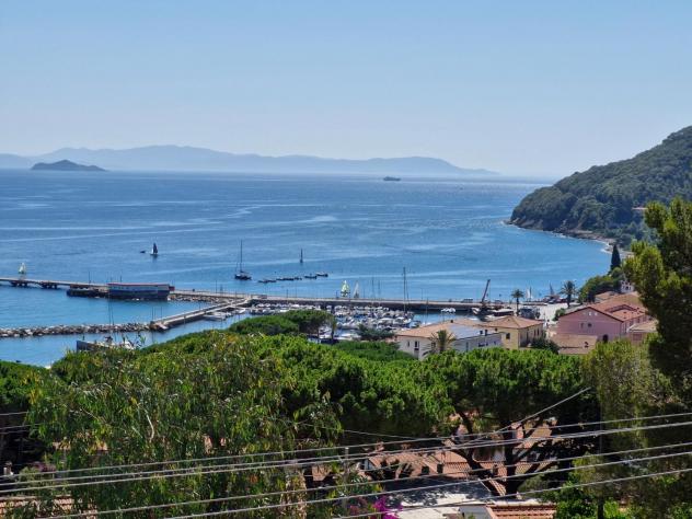 Appartamento in vendita a Cavo - Rio 150 mq Rif: 1278757