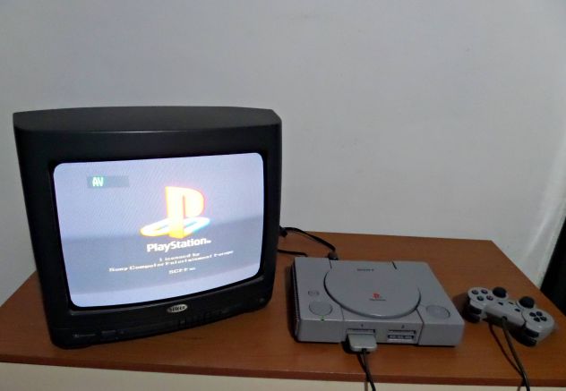 Playstation Anno 1998 PSX FAT PAL Mod. SCPH 7002 Ser.C6367540 CON MODIF. - Foto 2