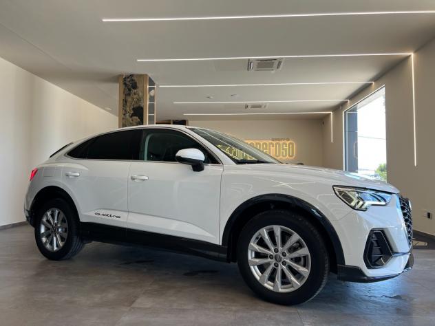 Audi Q3 SPB 40 TDI quattro S tronic Business Plus - Foto 2