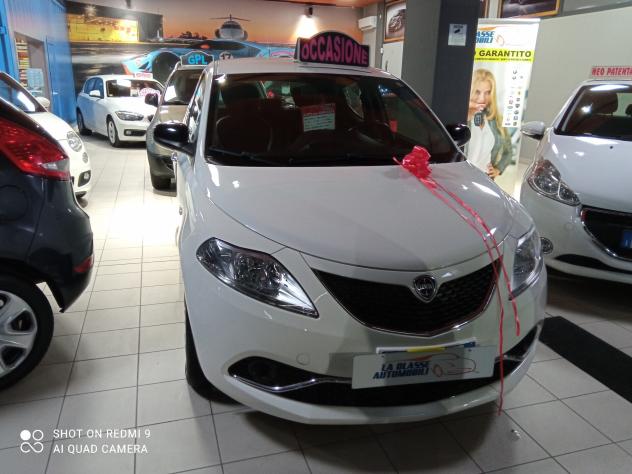 Lancia Ypsilon 1.2 69CV 5P GPL ELEFANTINO - Foto 9