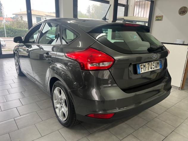 Ford Focus 1.6 120 CV GPL Plus - Foto 6