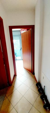 AFFITTASI BILOCALE DA AGOSTO ZONA SAN LAZZARO VIA PARIGI - Foto 3