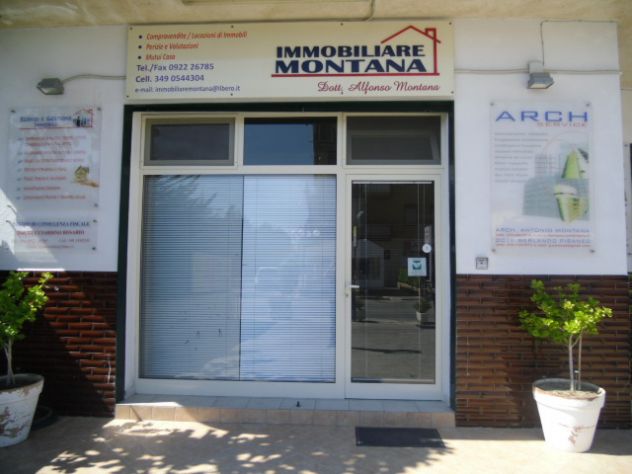 Via A. Manzoni magazzino € 35000