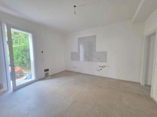 Villetta a schiera angolare in affitto a Pisa 90 mq Rif: 1431458