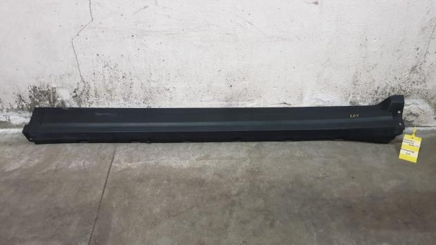 MINIGONNA LATO SINISTRA MASERATI Levante Serie 670040335 (16)