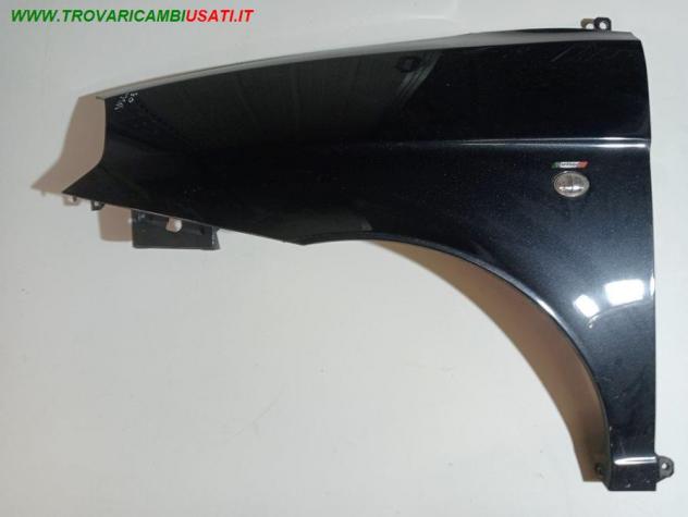 PARAFANGO ANT. SX GRIGIO SCURO MET. IN PLASTICA 999-U1560015 Carrozzeria Lamierati esterni Fiancate Parafango ant. LANCIA - YPSILON - 2003 2011