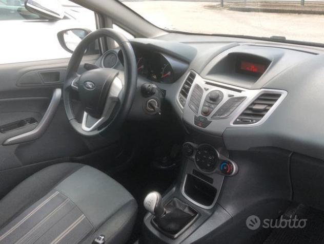 Ford Fiesta 1.4 5 porte Bz.- GPL Titanium - Foto 5