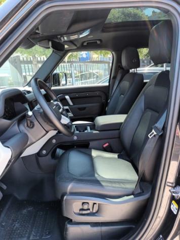 LAND ROVER Defender 110 3000D I6 250CV AWD AUTO X-DYNAMIC SE ITALIA rif. 23931449 - Foto 5