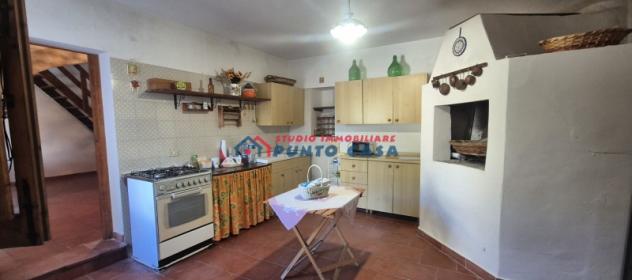 CHIESANUOVA – Soluzione indipendente su 2 elevazioni – 150 mq ca. oltre magazzino di 40mq ca. + giardino – 4 vani + acc. Buone condizioni. Euro 79 mil - Foto 9