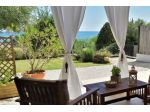 Bivano con veranda e giardino a 50mt dal mare