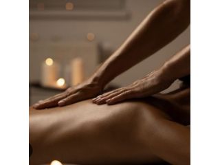 Massaggi - benessere Cagliari - Massaggiatore per sole Donne Tel:3522943171