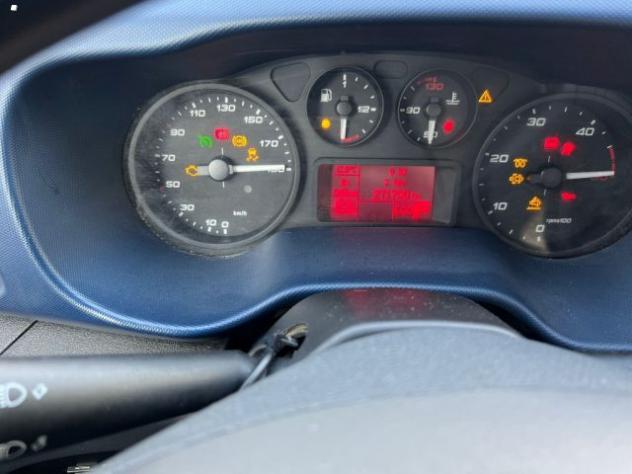 IVECO Daily 35C14 2.3 PC Cabinato rif. 23506216 - Foto 9