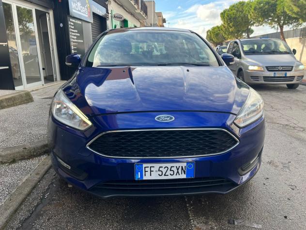 Ford Focus 1.5 TDCi 95 CV Berlina - Foto 2