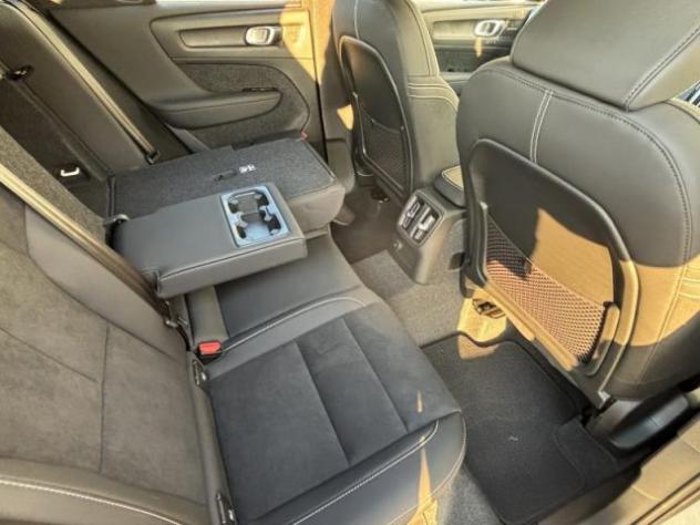 VOLVO XC40 MOD: 536 RECHARGE PLUS DARK T4 AUT rif. 20040188 - Foto 4