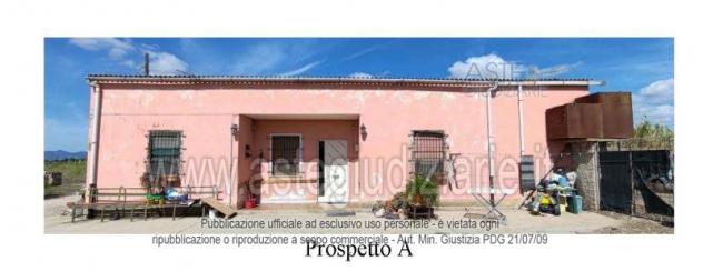 IMMOBILI-IMMOBILE COMMERCIALE-Loc. Nuracci