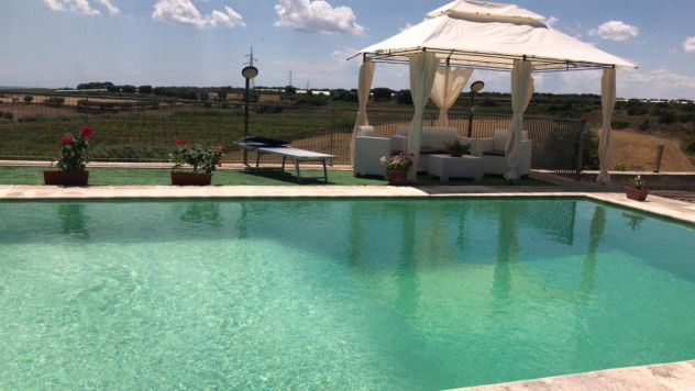 VENDITA VILLA CON PISCINA C.DA MADONNA DELLA MUTATA GROTTAGLIE