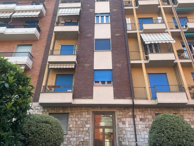 VENDESI APPARTAMENTO VIA AOSTA 50 TORINO - Foto 10