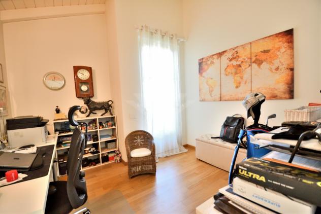 VILLA di 11 vani e di 160 mq (PIETRASANTA) rif. 111 - Foto 10