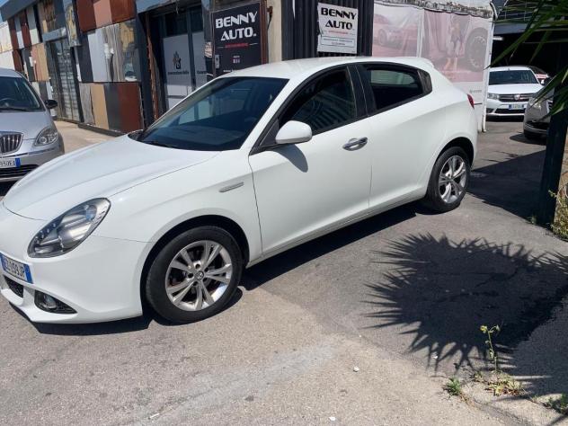 ALFA ROMEO - Giulietta - 1.6 JTDm-2 105 CV Distinctive - Foto 2