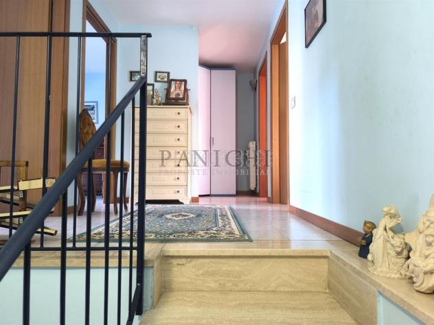 Appartamento su più livelli - zona residenziale - Foto 11