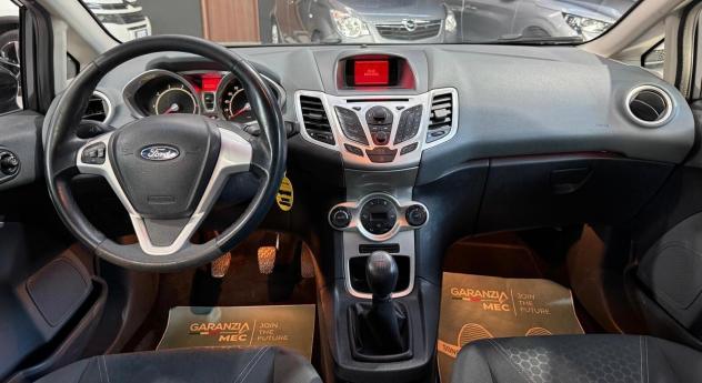 Ford Fiesta Titanium benzina Neopatentati - Foto 8