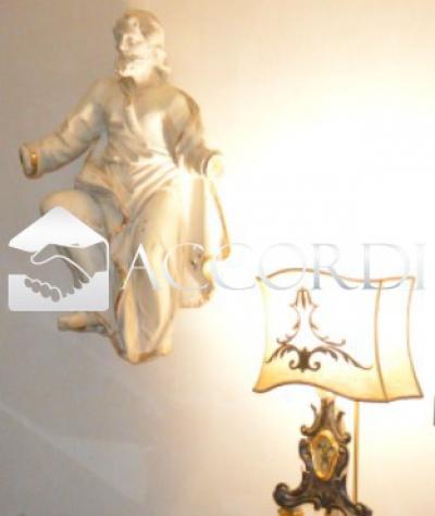 CASA INDIPENDENTE di 4 vani e di 400 mq (CONEGLIANO) rif. MDP131_3