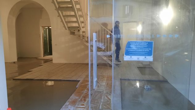 NEGOZIO VIA VIGEVANO 50 MQ.
