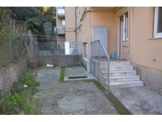 Appartamento in affitto a Genova