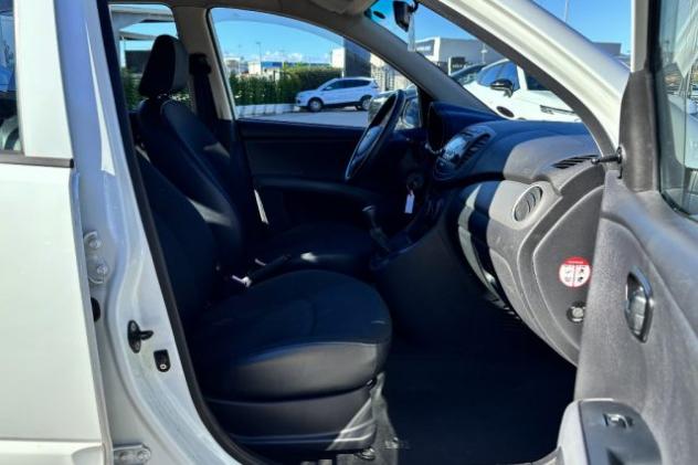 HYUNDAI i10 1.0 12V 5 porte ACTIVE rif. 24201582 - Foto 8
