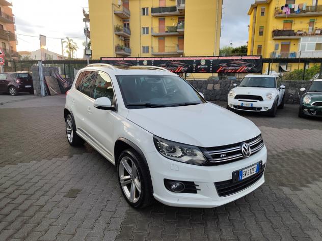 Volkswagen Tiguan 2.0 TDI 177 CV 4MOTION DSG R-Line - Foto 5
