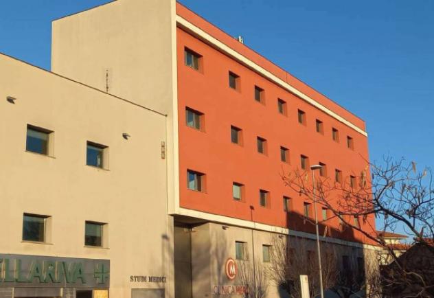Immobile in asta di 759 m² con più di 5 locali e box auto in vendita a Concamarise - Foto 2