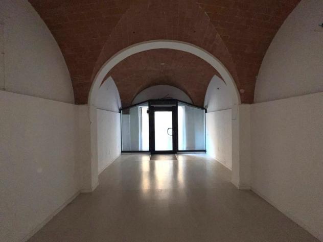 Locale comm.le/Fondo in affitto a Pontedera 70 mq Rif: 1397518