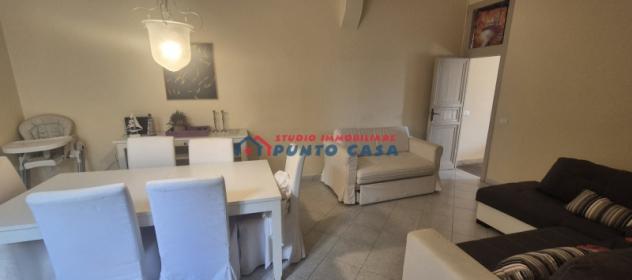 VIA FARDELLA - Appartamento arredato al 2° e ultimo p. c/a – 130mq ca. – 4 vani + acc. Contesto signorile, posizione centralissima. Euro 700 CL F - Foto 8
