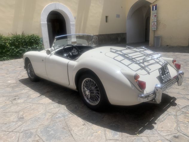 Elegante auto per cerimonia - Foto 3
