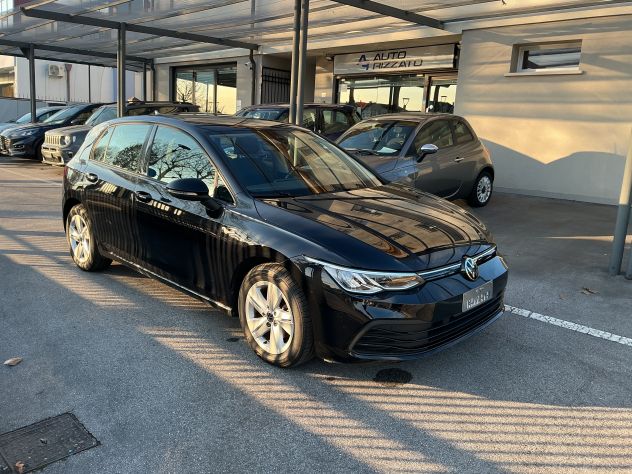 VOLKSWAGEN GOLF 1.0 eTSI EVO LIFE - KM 45.000 - Foto 7