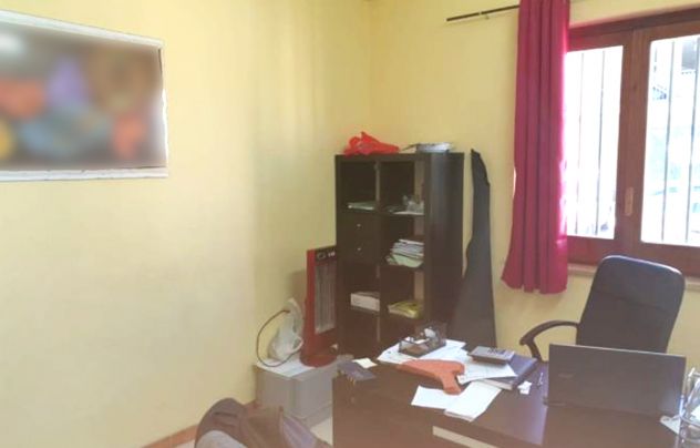 Locale ad uso artigianale nel "condominio elettra" - Foto 7