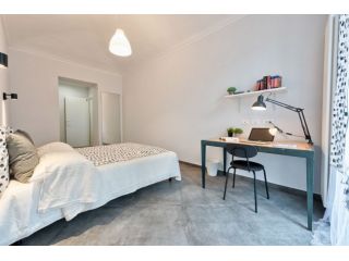 APARTMENT 39 - ROOM C