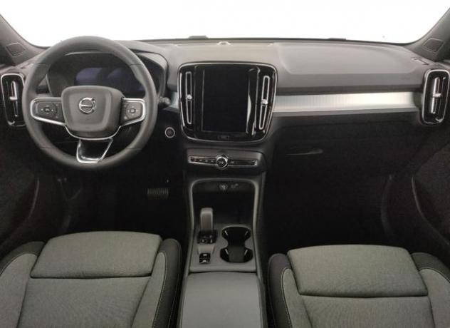 VOLVO XC40 B3 automatico Core rif. 20557568 - Foto 10