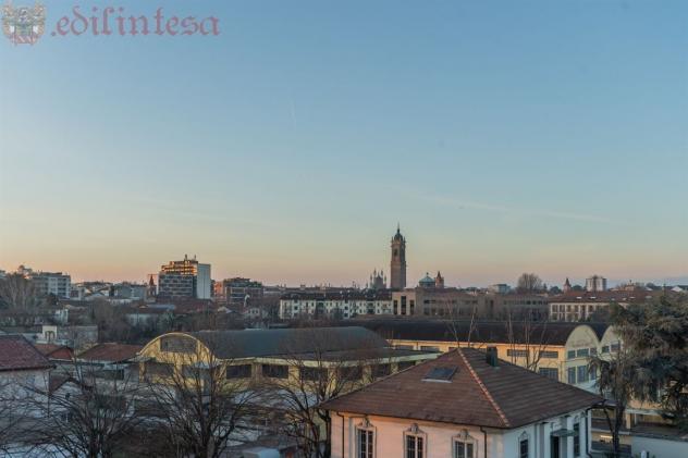 STUPENDO ATTICO PANORAMICO CENTRO MONZA CON BOX E CON SISMA BONUS DA DETRARRE - Foto 2