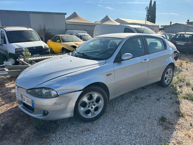 Alfa Romeo 147 1.9 JTD 5 Porte - Foto 2