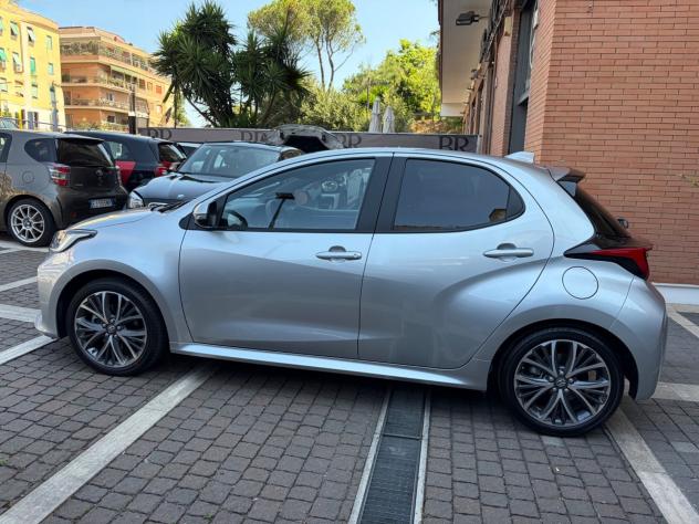 Toyota Yaris 1.5h 130cv Lounge - COME NUOVA !! - Foto 6