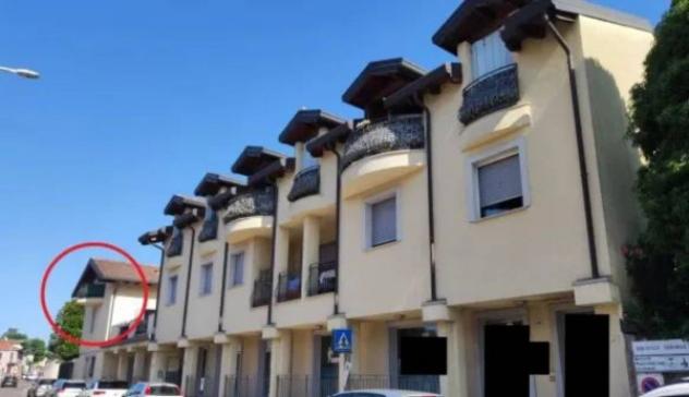 Immobile in asta di 90 m², box auto doppio in vendita a Parabiago - Foto 7