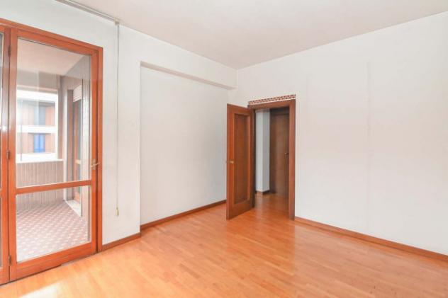 Appartamento di 235 m² con 5 locali e box auto in vendita a Seregno - Foto 20