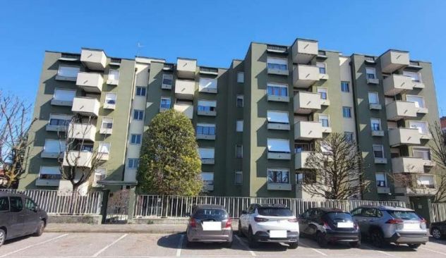 ASTA OCCASIONE: Vanzago (MI), Via Del Lazzaretto appartamento , cantina e box - Foto 2