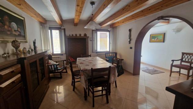 Casa Indipendente 6 locali - Rif. 2369