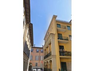 PAVIA CENTRO - AMPIA CAMERA SINGOLA per STUDENTESSA