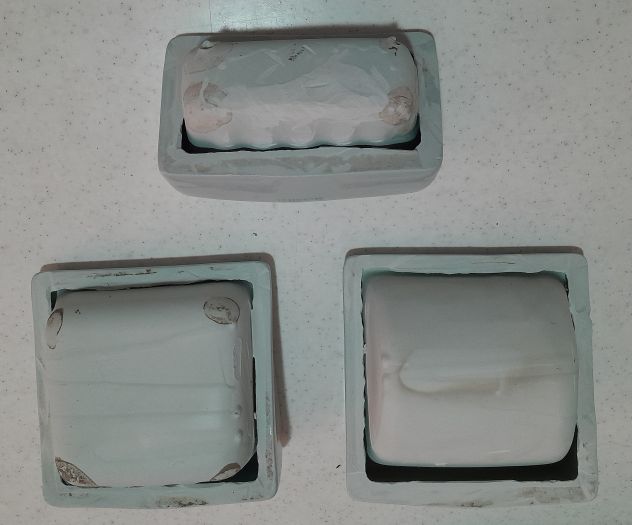 Portasapone e accessori bagno in ceramica da incasso muro usati n° 4 pezzi. - Foto 9