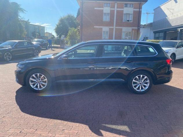 Volkswagen Passat Passat Variant 2.0 TDI SCR 122 CV EVO DSG Business - Foto 3