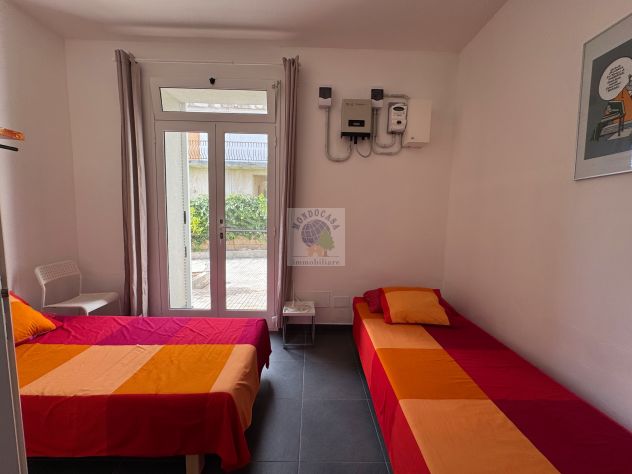 ELEGANTE E RISTRUTTURATA VILLA CON PISCINA - Foto 7